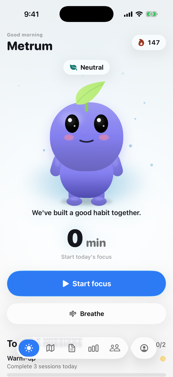 Metrum para iPhone — tela inicial com seu companheiro de estudos e foco diário